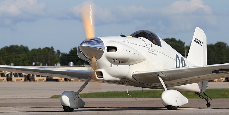 retractable gear mustang Midget